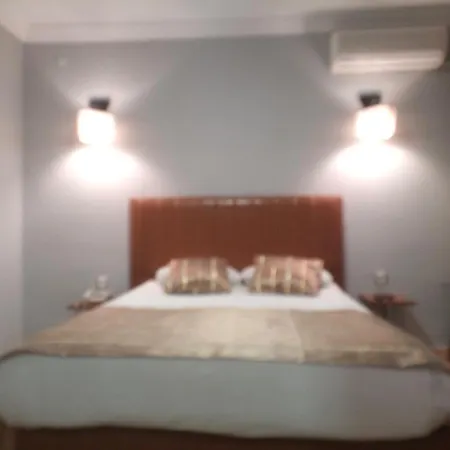 Tac Hotel 2*