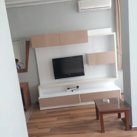 Tac Hotel 2*