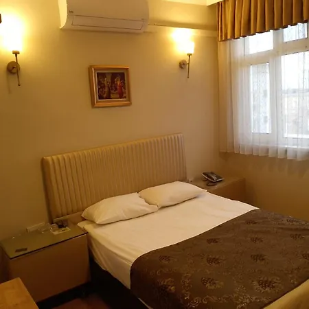 Tac Hotel 2*